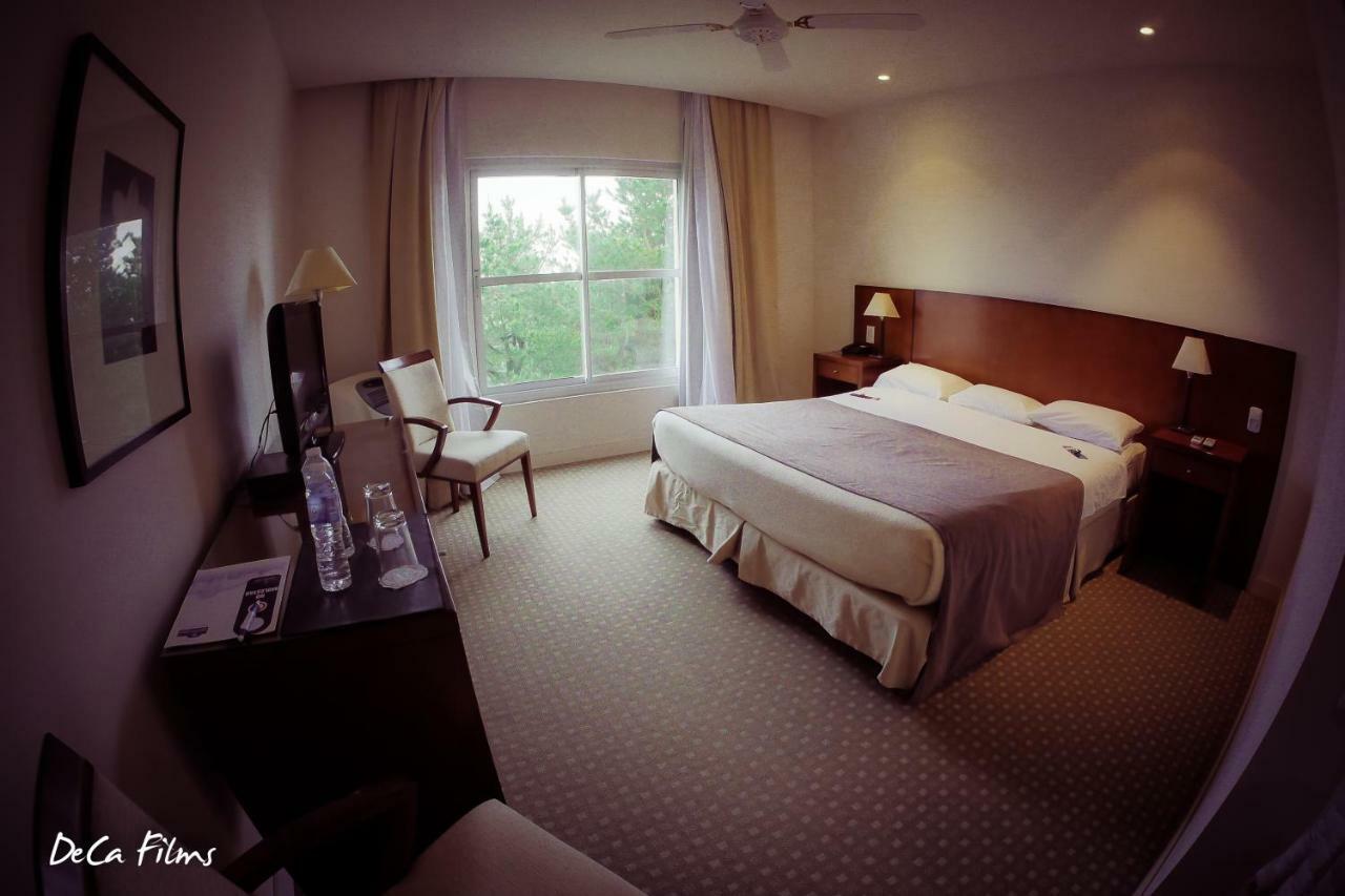 Elegance Hotel ตันดิล ภายนอก รูปภาพ